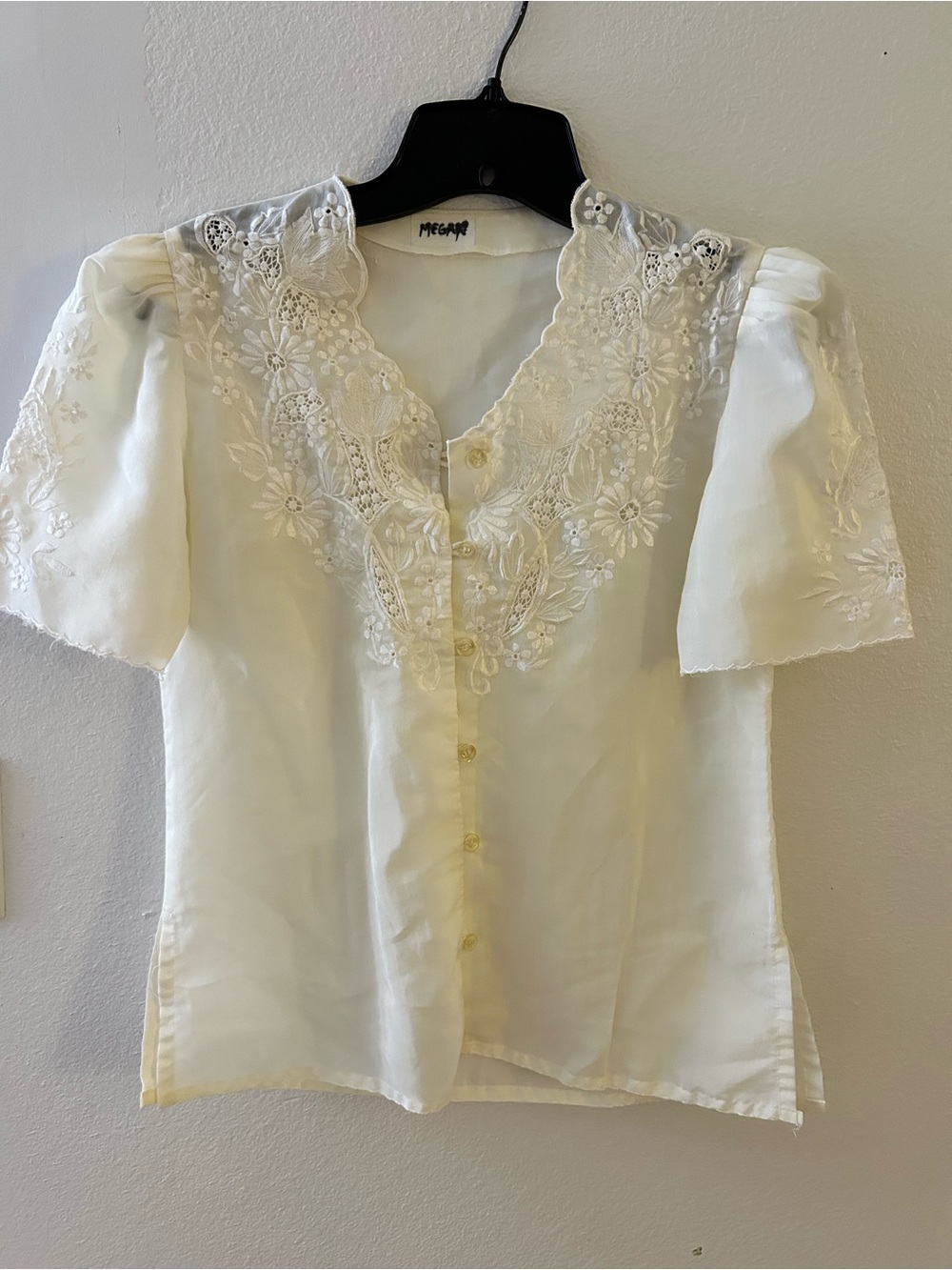 Vintage- White  ecru lace  Embroidered Women's Blouse